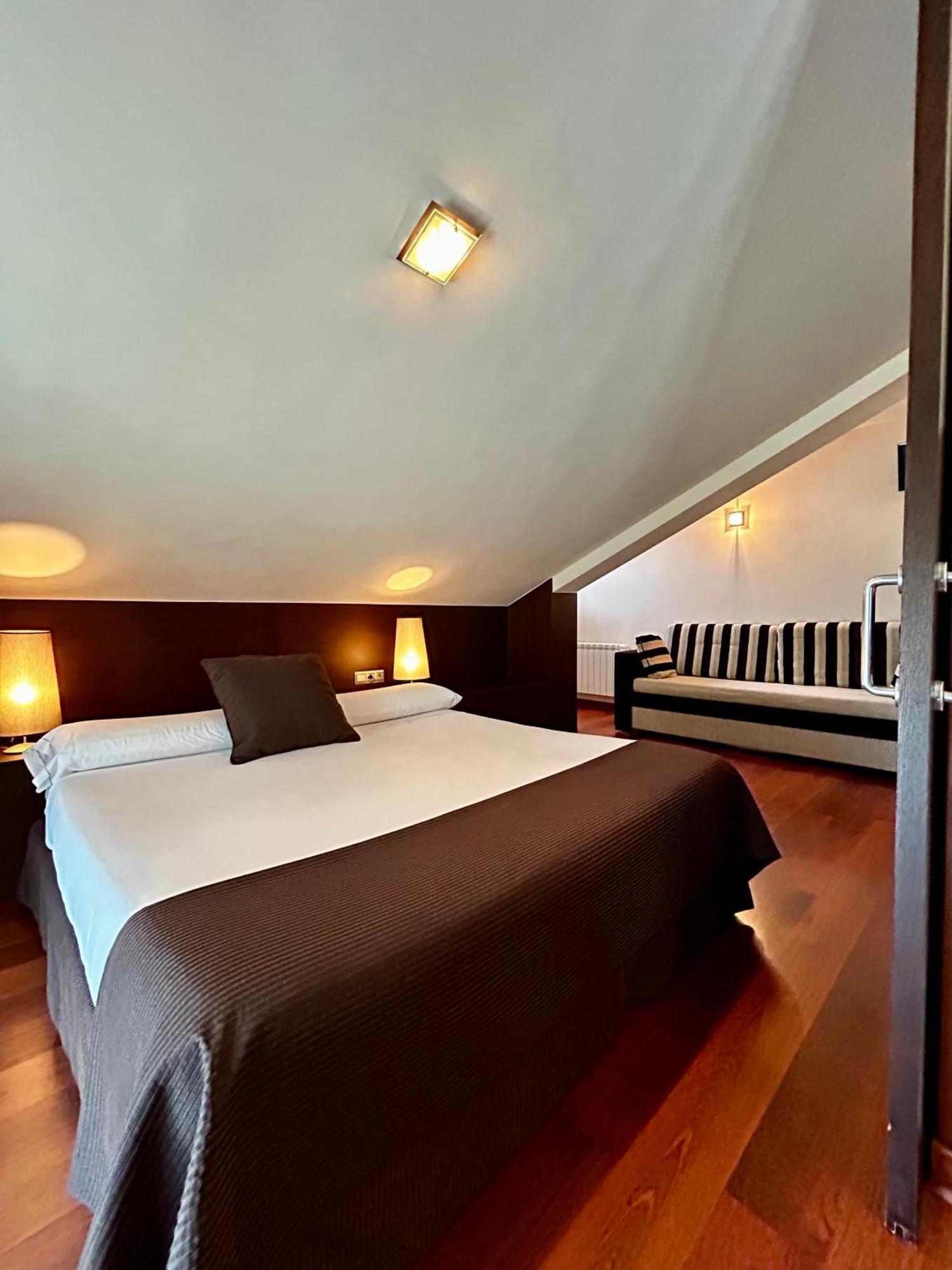 Apartamentos Rurales L'Arquera Льянес Екстер'єр фото