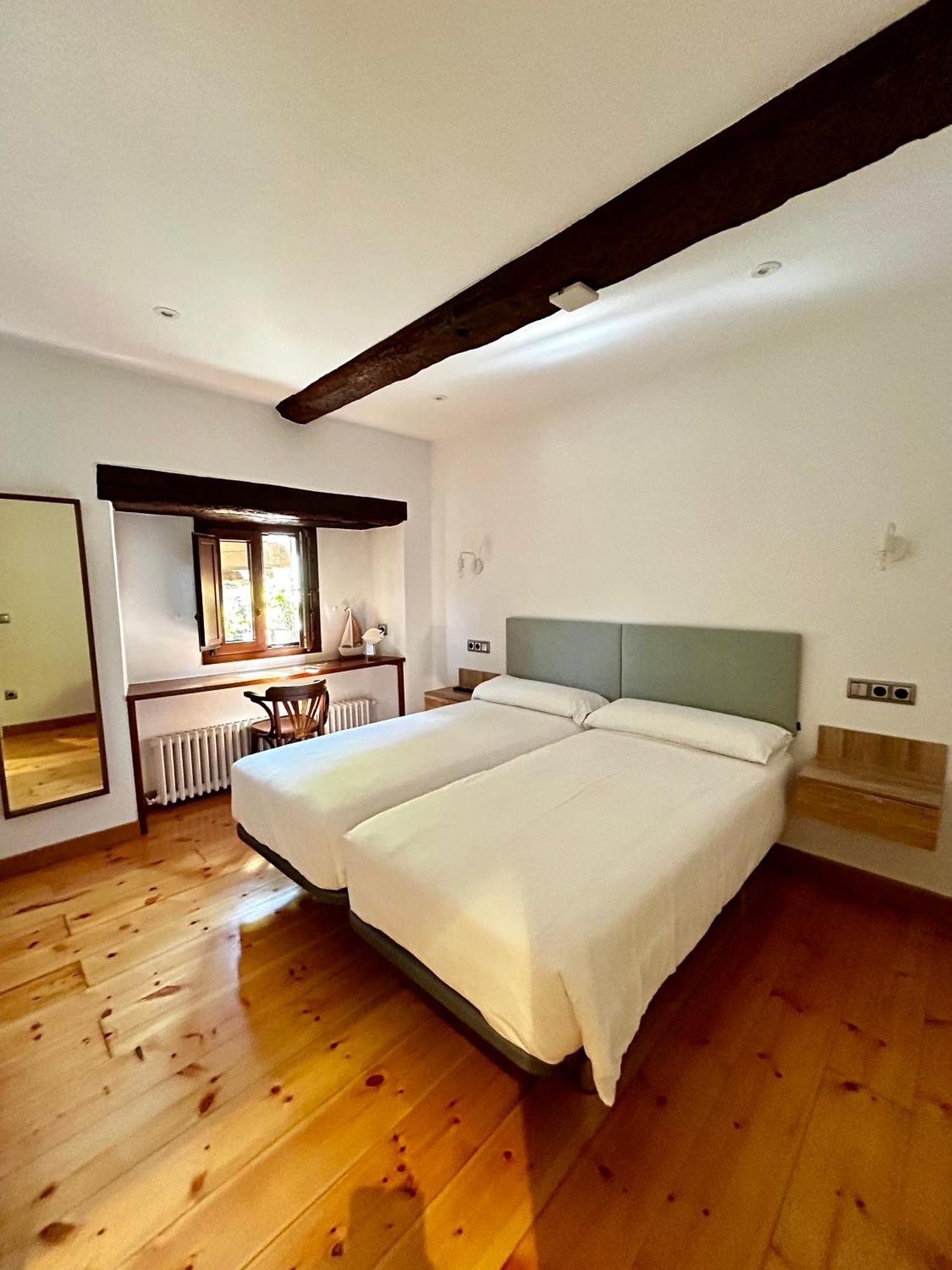 Apartamentos Rurales L'Arquera Льянес Екстер'єр фото