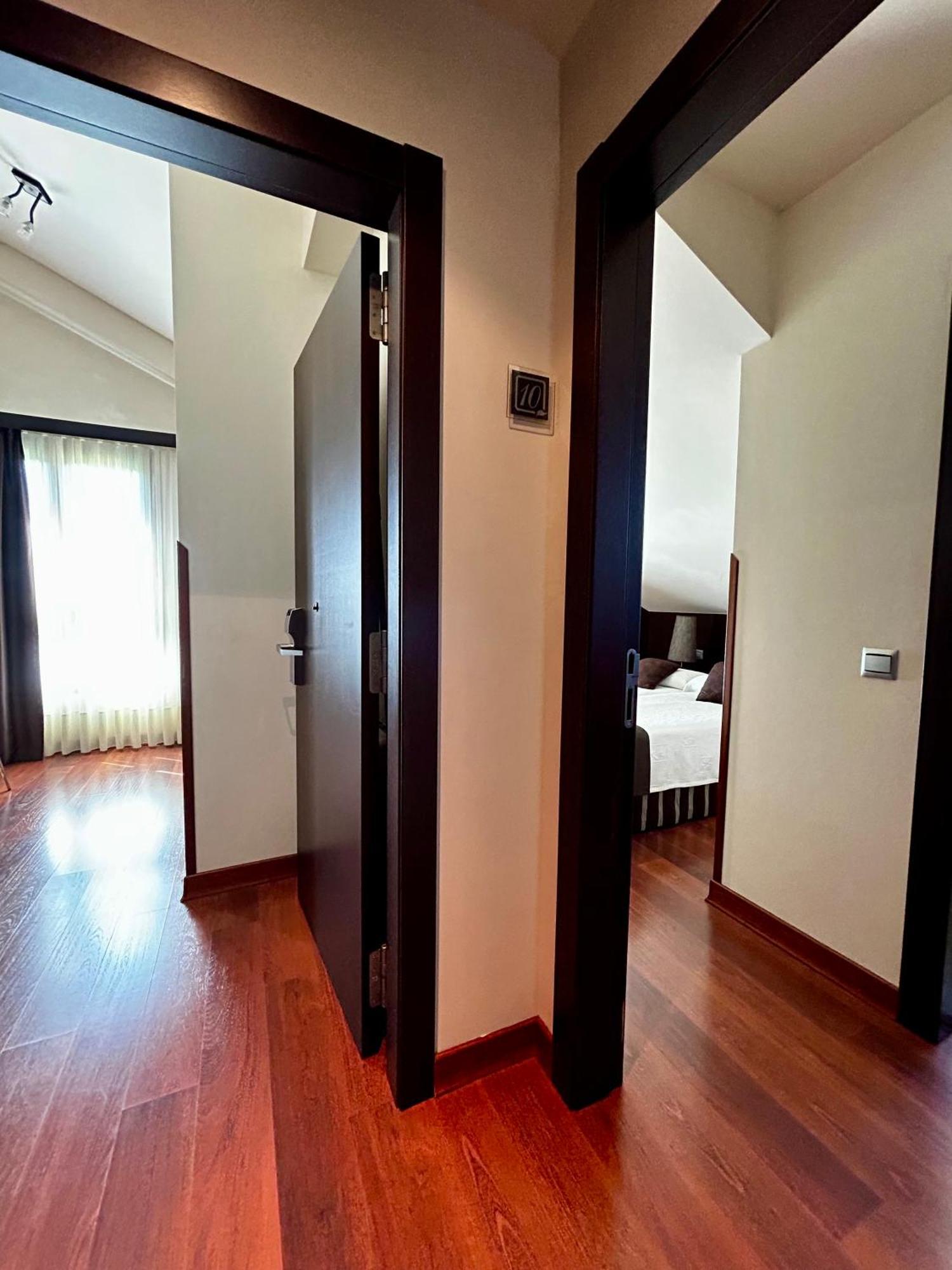 Apartamentos Rurales L'Arquera Льянес Екстер'єр фото