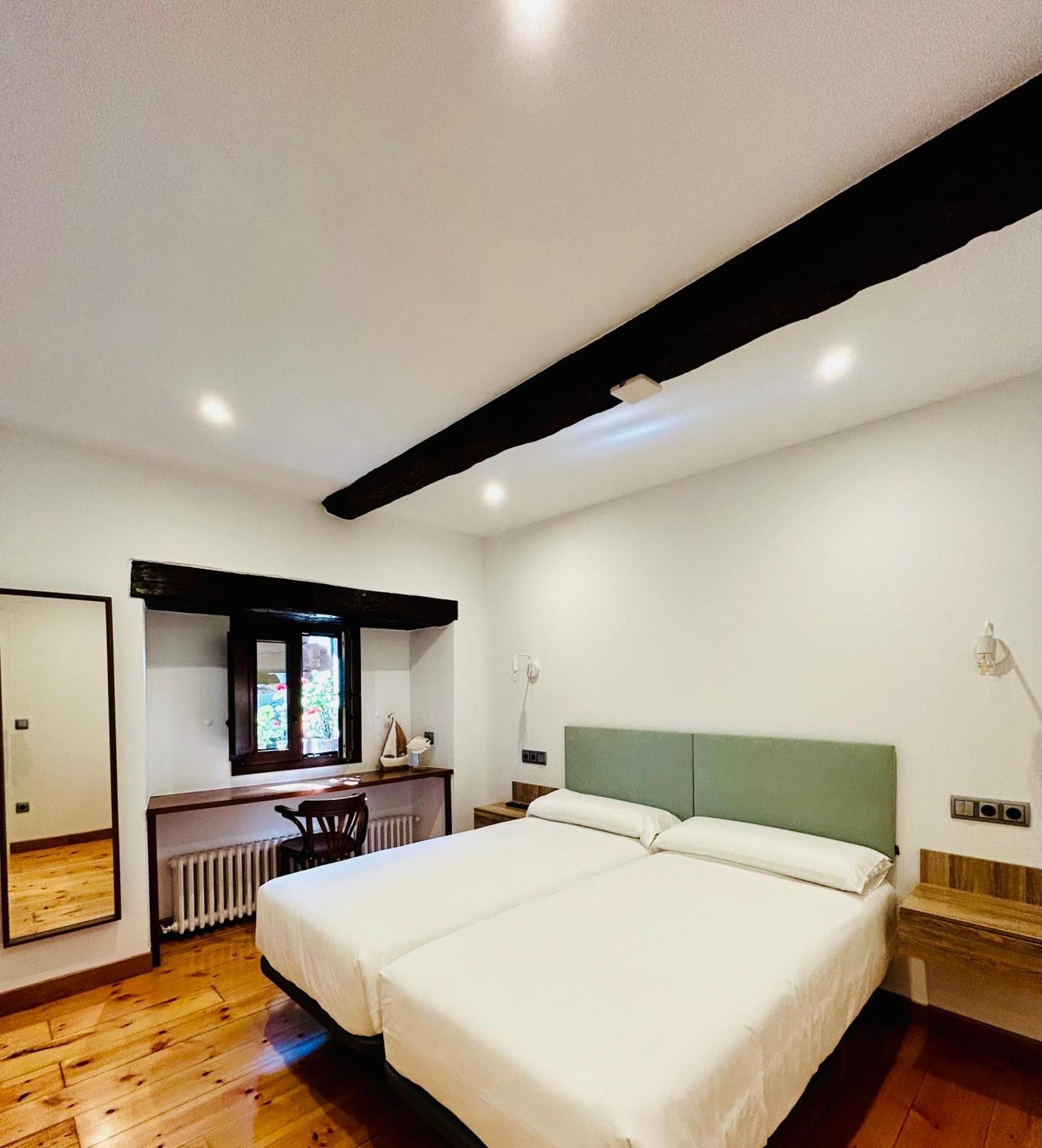 Apartamentos Rurales L'Arquera Льянес Екстер'єр фото